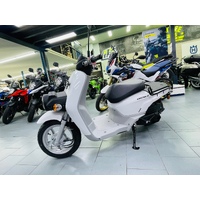 MY22 Honda Benly Scooter Product thumb image 8