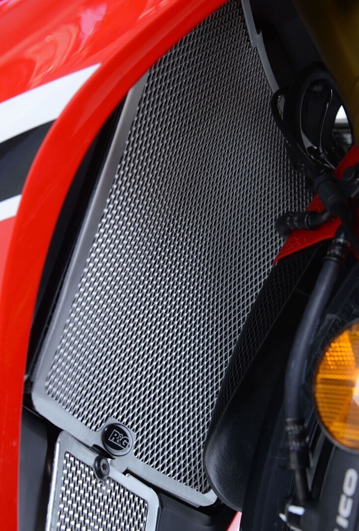 R&G R&G Radiator Guard - HON CBR1000RR/RR SP/RR SP2 '17- (COLOUR:RED) Product main image
